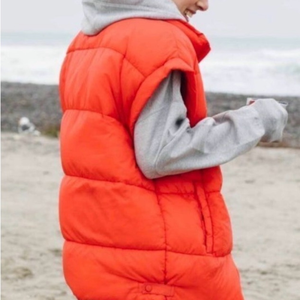 Free People Movement in a bubble Bright Orange Puffer Vest - Picture 2 of 7